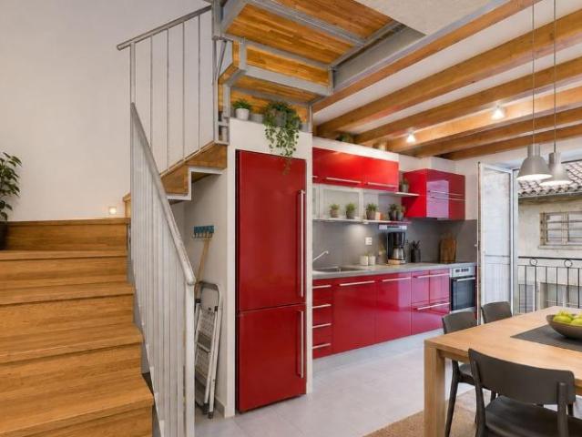 Wunderschönes renoviertes 4.5 Zimmer Haus im Zentrum von Melide