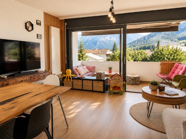 Wunderschöne 3.5 Zimmer Wohnung mit Panoramablick