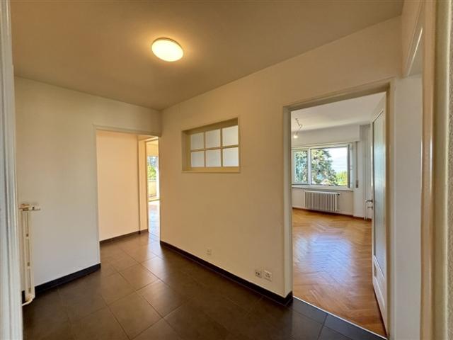 Wunderschöne 3,5 Zimmer Wohnung im 3. Stock