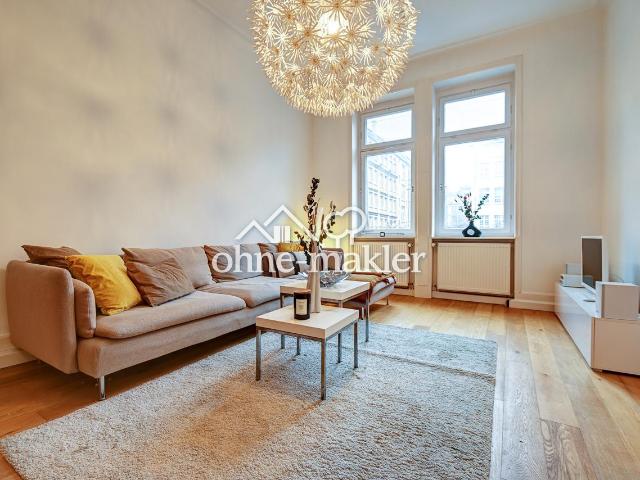 Wunderschöne 3 Zimmer Altbauwohnung Stuck, hohe Decken mit Balkon ins Grüne nahe Marienplatz