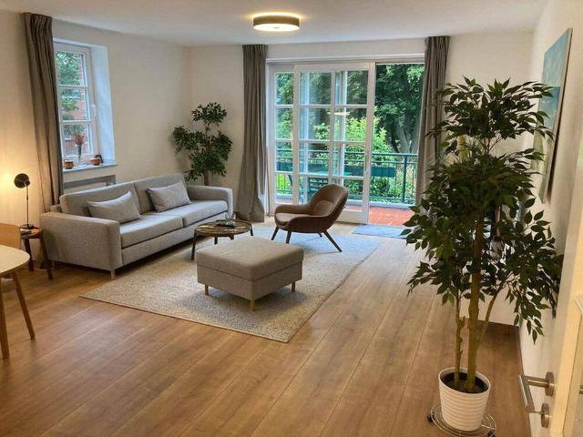 Wunderschöne 3 Zimmer Wohnung in Düsseldorf Kaiserswerth mit TG Platz Provisionsfrei