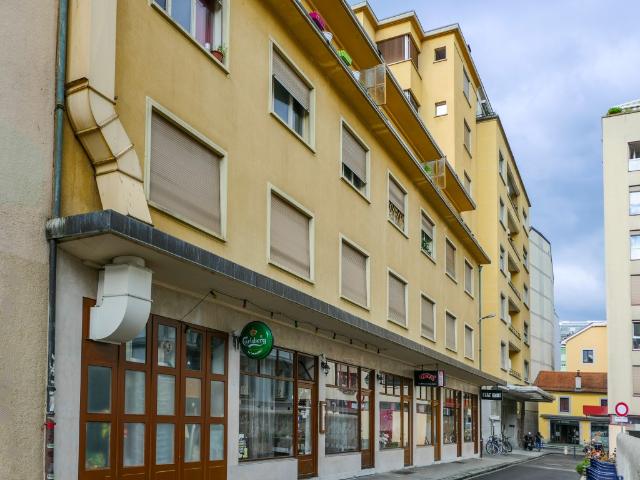 Wunderschöne 2 Zimmer Wohnung im ersten Stock. ca. 34 m²