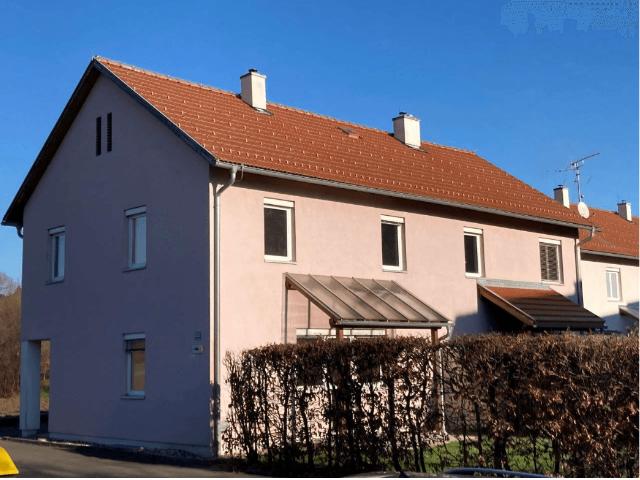 Wunderschöne 4 Zimmer Maisonettewohnung mit Garten und Carportparkplatz Komplett unterkellert geförderte Miete ODER geförderte Miete mit Kaufoption 4 Zimmer