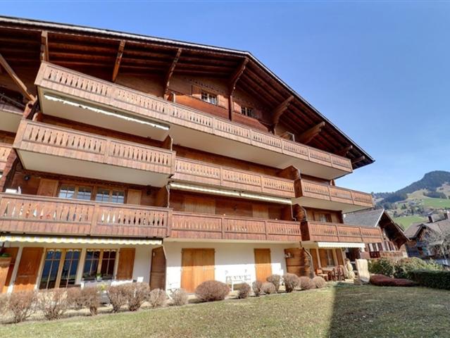 Wunderschöne 4 Zimmer Wohnung mit großem Balkon