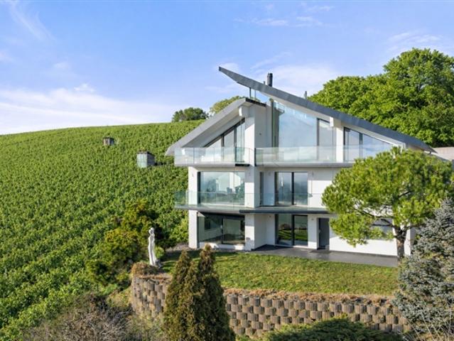 Wunderschöne, architektonisch entworfene Villa mit Seeblick in der Nähe von Morges