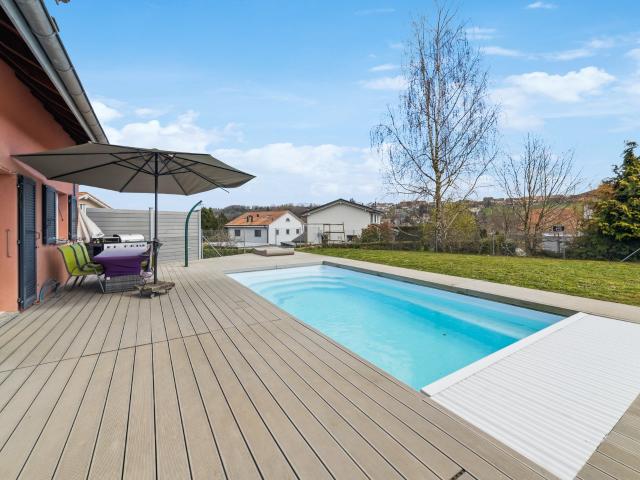 Wunderschöne Einzelvilla mit Pool