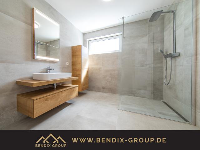 Wunderschöne Etagenwohnung I 4 Zi mit Balkon I Gehobene & moderne Ausstattung
