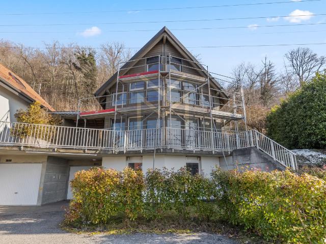 Wunderschöne freistehende Villa mit 5,5 Zimmern und Seeblick