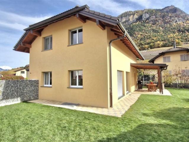 Wunderschöne freistehende Villa
