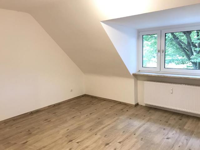 Wunderschöne moderne 4 Zimmer Wohnung in Duisburg Obermeiderich