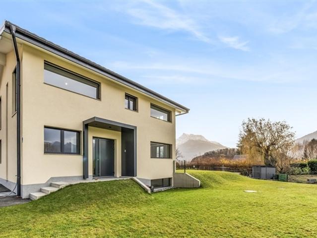 Wunderschöne neue Villa in einer neuen Gegend!