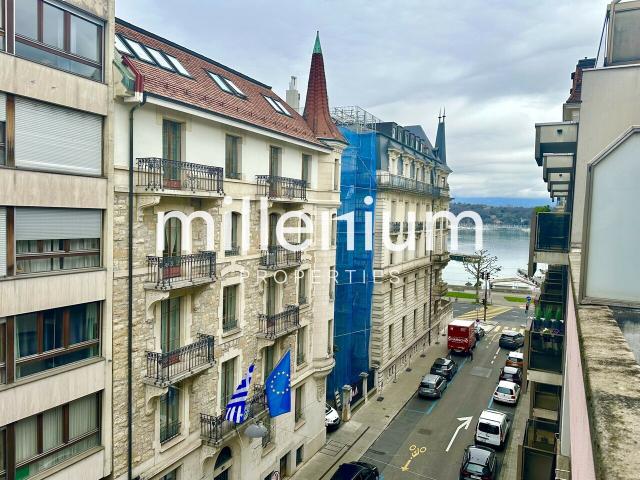 Wunderschöne Wohnung mit Balkon mit Blick auf den See
