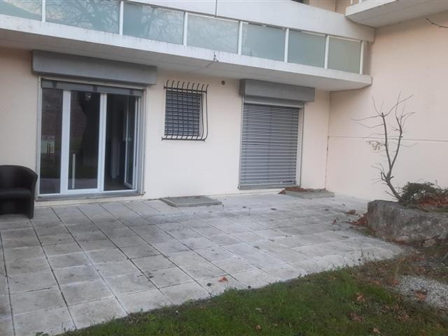 Wunderschöne Wohnung mit einer Terrasse auf einer Ebene von 2,5 Zimmern – Sierre