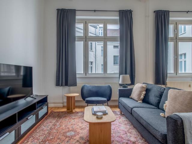 Wunderschöne und tolle Wohnung in der Rigaer Straße