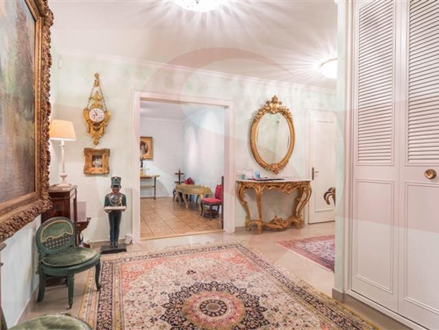 Wunderschöne, unmöblierte 6 Zimmer Wohnung zur Miete