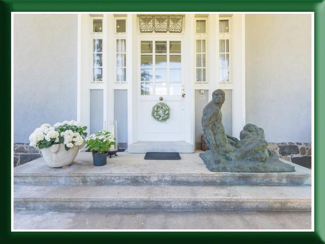 Wunderschöne Villa im sensationellen Parkgrundstück, aus der Zeit des Art Deco