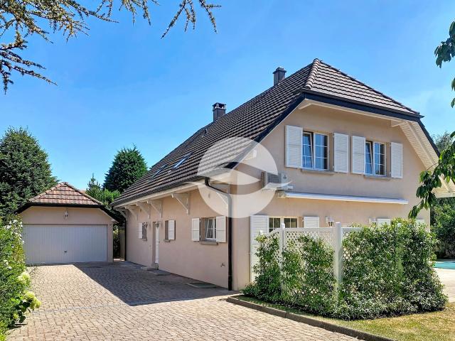 Wunderschöne Villa mit Pool, Garten und Garage