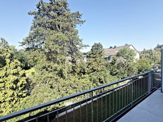 Wunderschöne Zwei Zimmerwohnung mit großem Balkon und hochwertiger Ausstattung