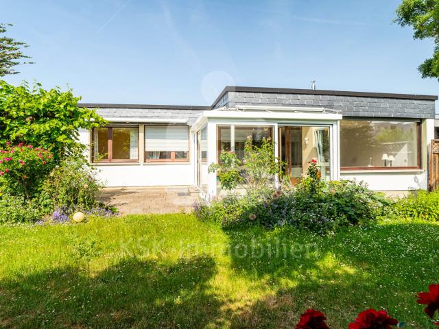 Wunderschöner Bungalow auf Erbpachtgrundstück in toller Wohngegend von Rheinbach!