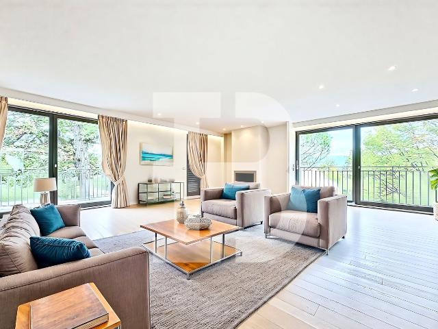 Wunderschönes Apartment von 166 m2 im Herzen des Dorfes