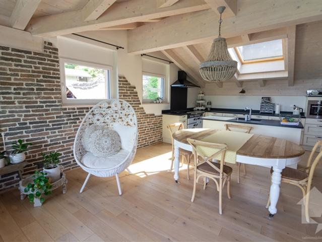 Wunderschönes Duplex Dachgeschoss mit 4,5 Zimmern und einer Wohnfläche von 118m2