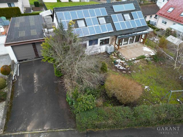 Wunderschönes Einfamilienhaus mit XXL Garage und großem Garten
