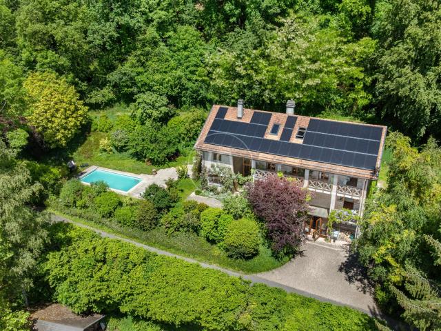 Wunderschönes Familienhaus mit Pool in der Nähe von Rolle