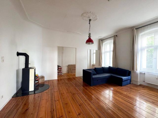 Wunderschönes Friedenau: 2,5 Zimmer Altbauwohnung mit vielen originalen Details und Kaminofen