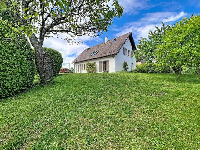 Wunderschönes, geschmackvoll renoviertes Haus – 5 Schlafzimmer, großer Garten