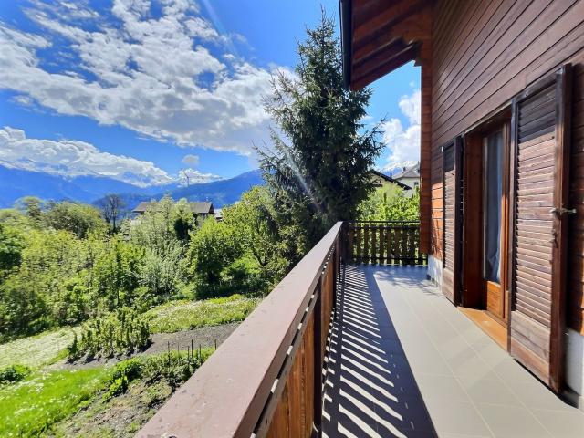 Wunderschönes, untypisches Chalet – 6,5 Zimmer – Crans Montana