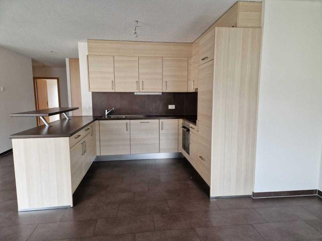 Wunderschönes 4,5 Zimmer Licht Apartment mit Balkon Conthey