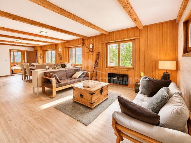 WUNDERSCHÖNES 6.5 ZIMMER DUPLEX DIREKT AN DEN PISTEN