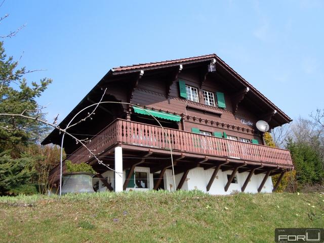 Wunderschönes 8 Zimmer Chalet auf einem großen Grundstück in Arzier