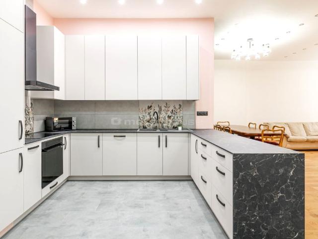 Wynajmę mieszkanie 121,80 m² Łódź, Śródmieście
