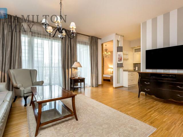 Wynajmę mieszkanie w apartamentowcu m4 z oddzielną kuchnią 92 m² ul. Biały Kamień, Warszawa, Wyględów