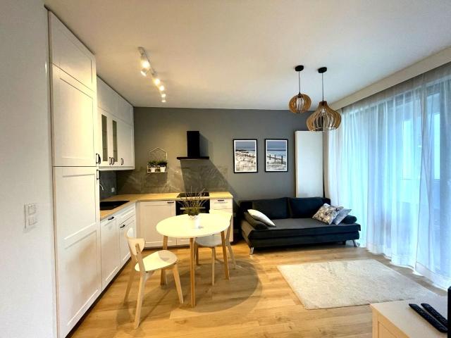 Wynajmę mieszkanie w apartamentowcu m2 z aneksem kuchennym 37 m² Gdynia, Śródmieście