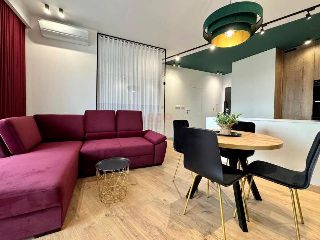 Wynajmę mieszkanie w apartamentowcu m2 z aneksem kuchennym 50 m² Wrocław, Stare Miasto