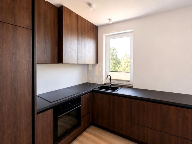 Wynajmę mieszkanie w apartamentowcu kawalerka z aneksem kuchennym 34 m² Warszawa, Wawer