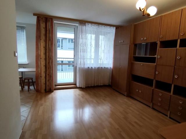 Wynajmę mieszkanie w apartamentowcu kawalerka z aneksem kuchennym 32 m² Warszawa, Włochy