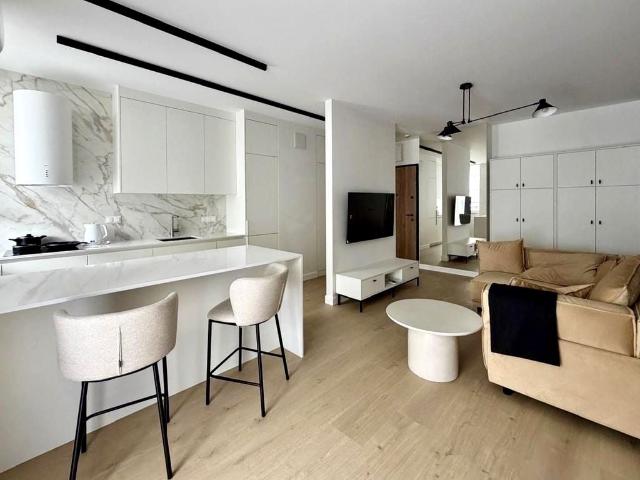 Wynajmę mieszkanie w apartamentowcu 53 m² wysoki standard Warszawa, Wola