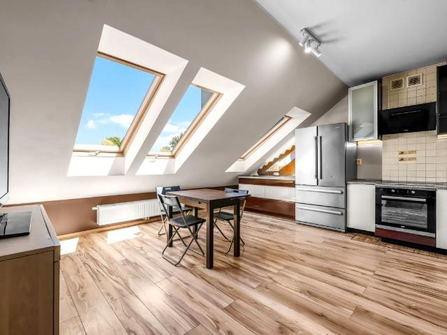 Wynajmę mieszkanie w apartamentowcu 75 m² przy lesie ul. Daktylowa, Wrocław, Stabłowice