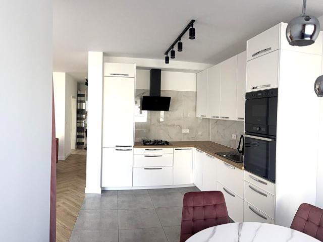 Wynajmę mieszkanie w apartamentowcu 80 m² wysoki standard Warszawa, Wawer