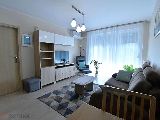 Wynajmę mieszkanie w bloku mieszkalnym m2 z aneksem kuchennym 38,30 m² ul. Żmudzka, Wrocław, Psie Pole