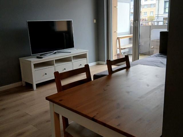 Wynajmę mieszkanie w bloku mieszkalnym m2 z kuchnią w zabudowie 48,33 m² Wrocław, Stare Miasto