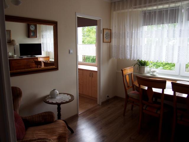 Wynajmę mieszkanie w bloku mieszkalnym m2 z kuchnią z oknem 30 m² ul. Górna, Słupsk, Hubalczyków