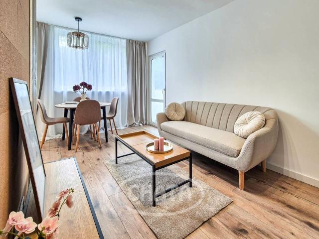 Wynajmę mieszkanie w bloku mieszkalnym m2 z kuchnią z oknem 35 m² Wrocław, Krzyki