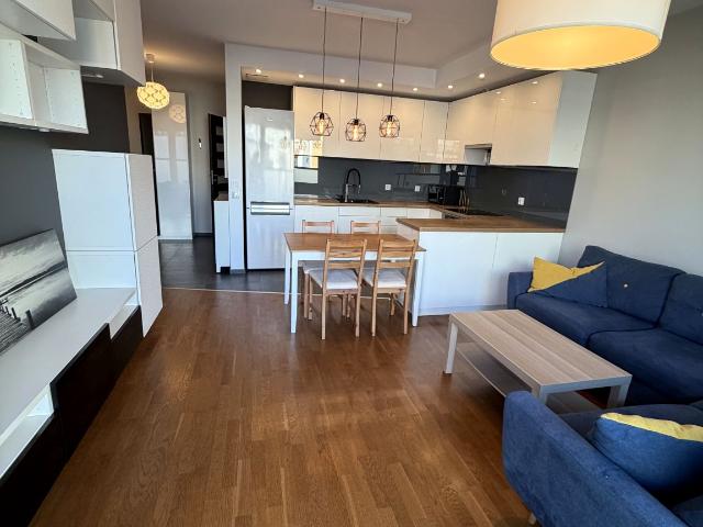 Wynajmę mieszkanie w bloku mieszkalnym m2 z kuchnią z oknem 47 m² Kraków, Prądnik Biały