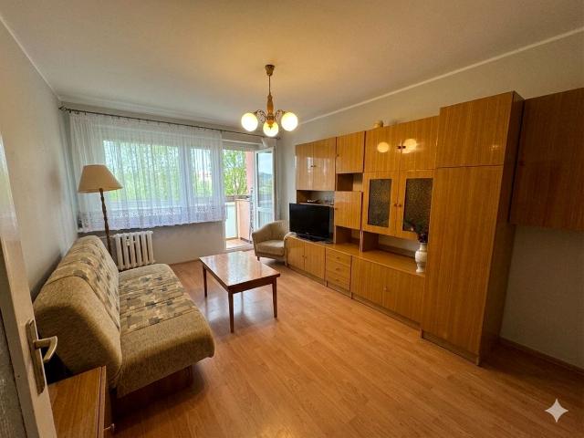Wynajmę mieszkanie w bloku mieszkalnym m2 z oddzielną kuchnią 35,80 m² ul. Witosa, Słupsk