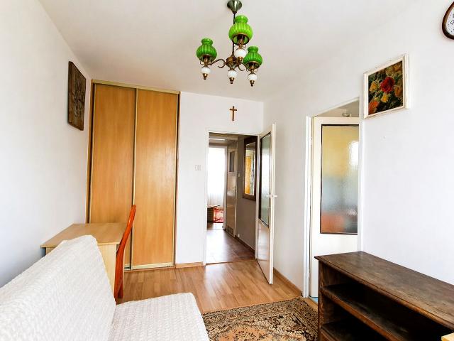 Wynajmę mieszkanie w bloku mieszkalnym m2 z oddzielną kuchnią 33 m² Kraków, Prądnik Biały