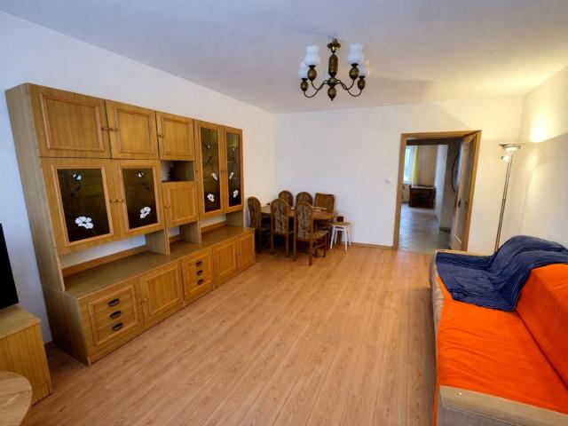 Wynajmę mieszkanie w bloku mieszkalnym m2 z oddzielną kuchnią 52,90 m² ul. Herbsta, Słupsk